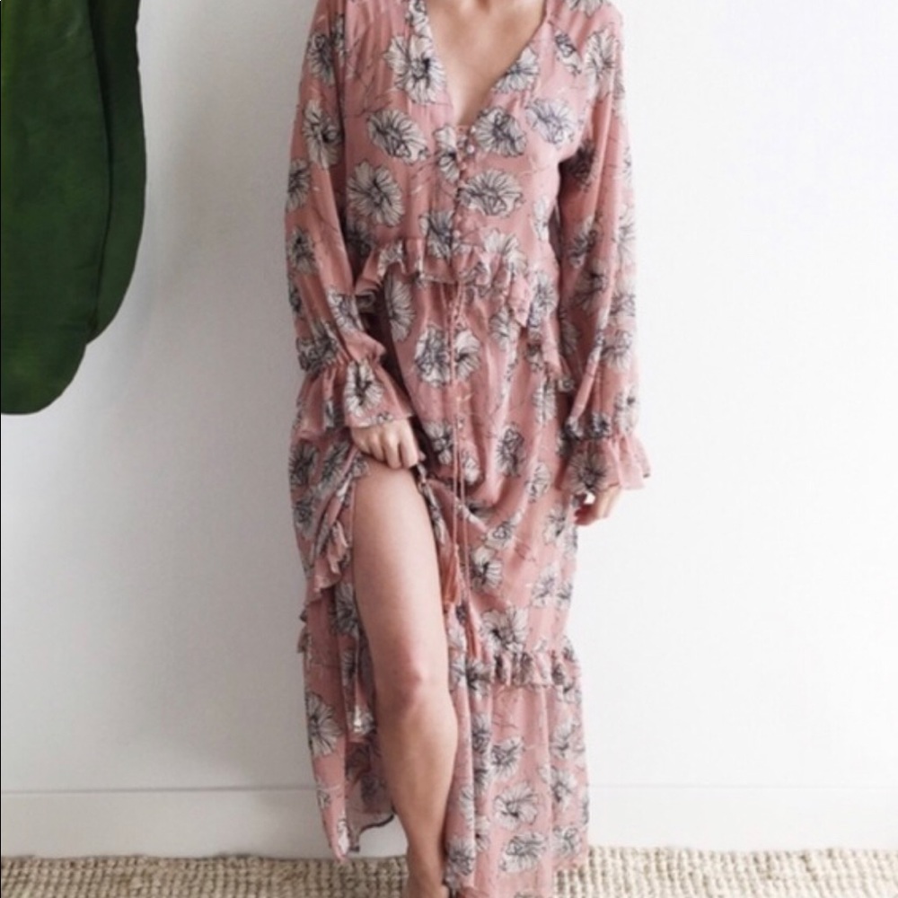 NWT 🌸 Endless Rose Blush Maxi Dress Size S